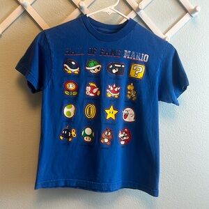 Super Mario 2012 Nintendo T-Shirt Small